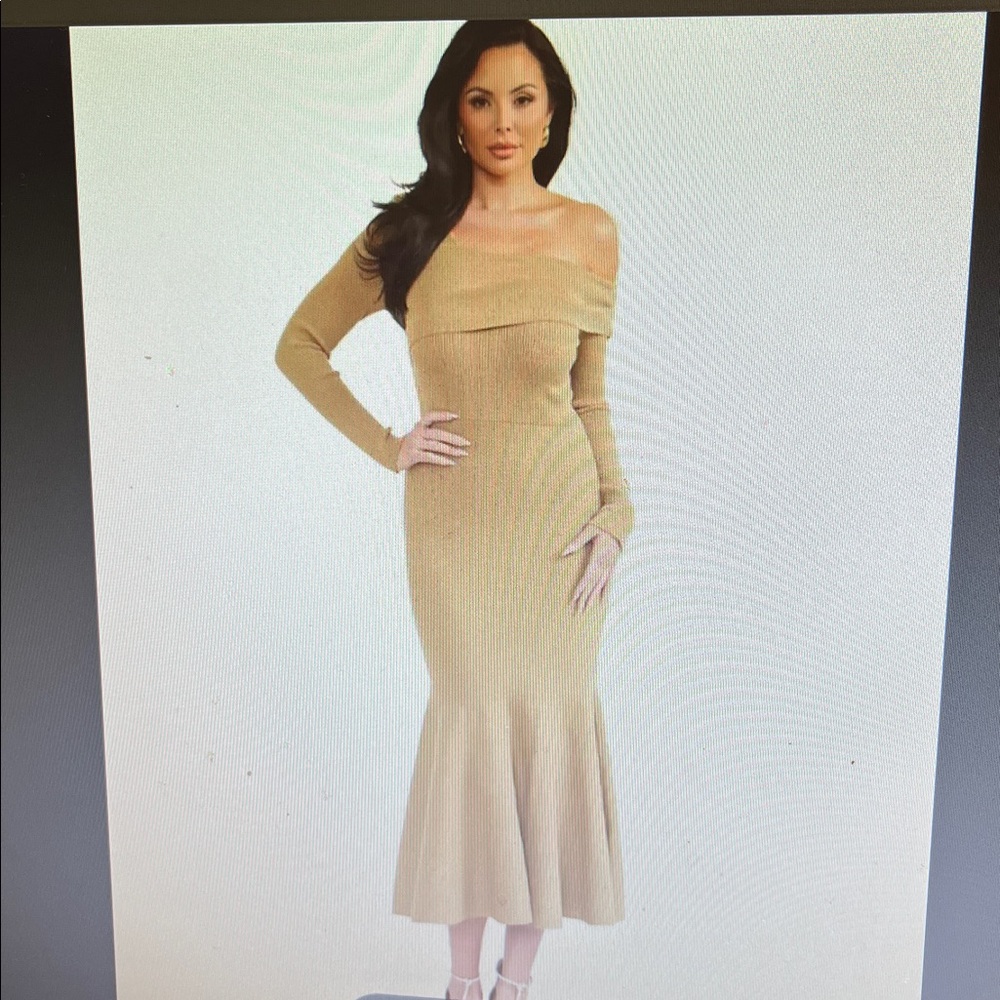 Marciano Chic Off-Shoulder sweater  Beige Dress NWT